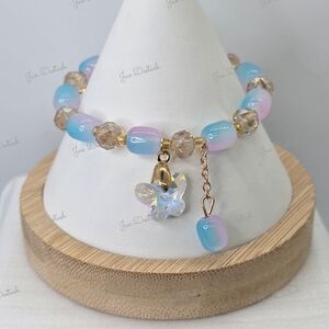 Elegant Beaded Bracelet with Butterfly Charm BR227